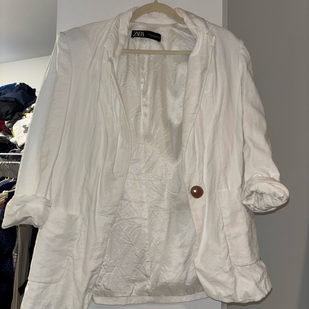 Zara White Blazer with Button Detail